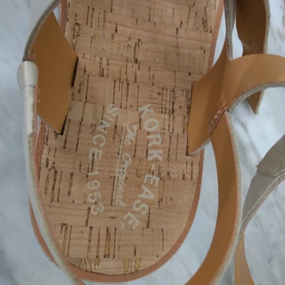 KORK-EASE | Bryleigh Flat Leather Sandal Cream | Size 7M - Picture 3 of 9